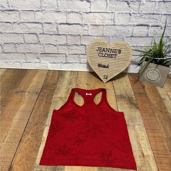 lululemon Women's Team Canada Swiftly Tech Racerback 2.0 Waist Length COC logo - Picture 9 of 11